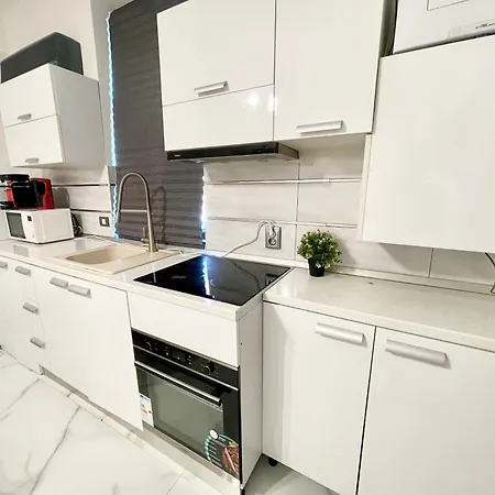 Apartment White 2 Bukarest