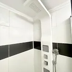 White 2 شقة *