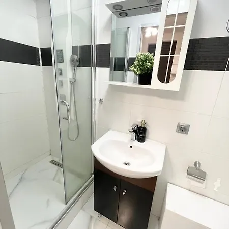 Apartment White 2